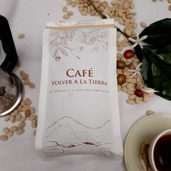 venta de café tostado y molido empresa Volver a la Tierra - Vitrina Emprendimiento Rural - Fundación Aurelio Llano Posada