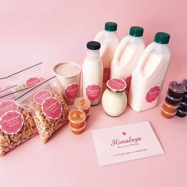 venta de yogurt en botella diferentes tamaños del emprendimiento Himalaya Dulces y Postres